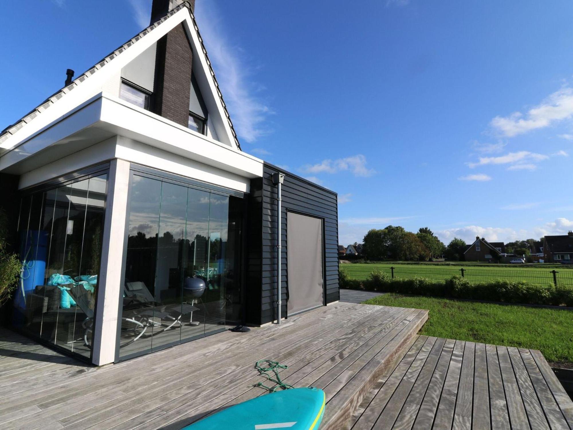 Peaceful Villa On The Water In Stavoren Extérieur photo